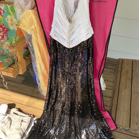 Size 4 pageant/prom gown - Picture 3 of 8